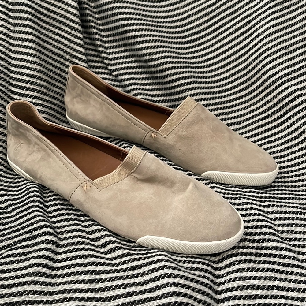 Frye Women's Tan Flats